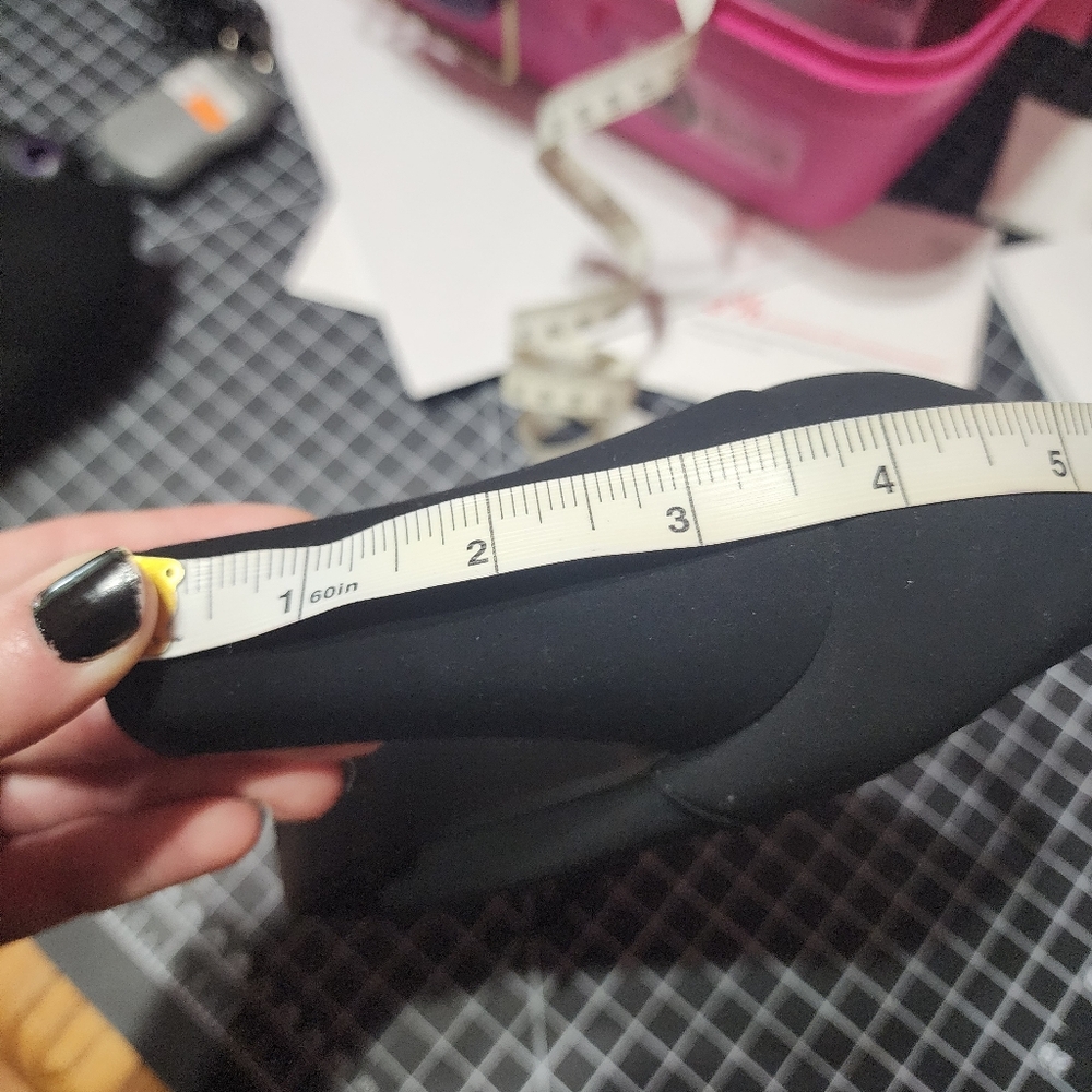 Black heels - Picture 13 of 13
